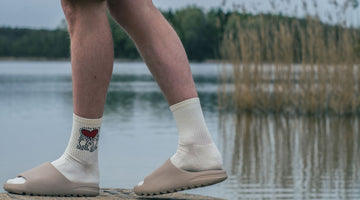 How to Spot Fake Yeezy Slides: What Our Authentication Team Checks - UNTIED AU