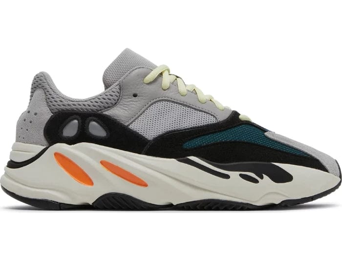 Adidaa yeezy deals 700