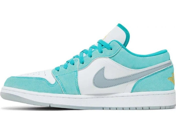 Nike Air Jordan 1 Low 'Emerald Green' - Untied AU