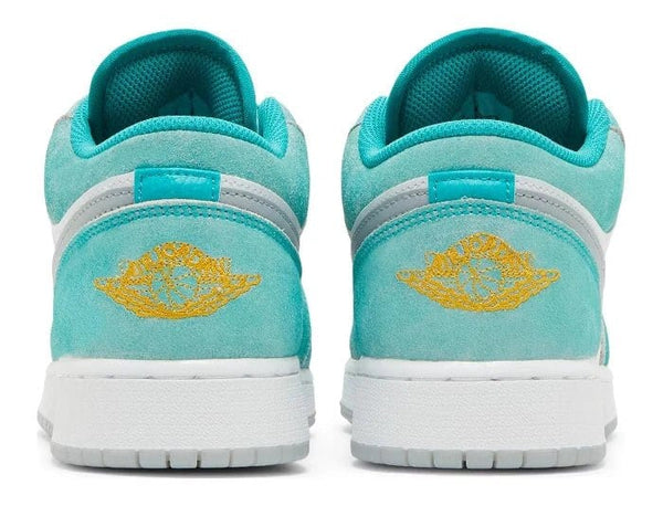 Nike Air Jordan 1 Low SE 'New Emerald' Women's (GS) - Untied AU