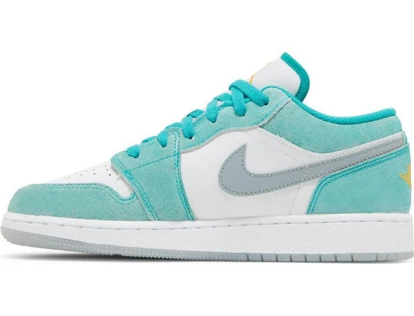 Nike Air Jordan 1 Low SE 'New Emerald' Women's (GS) - Untied AU