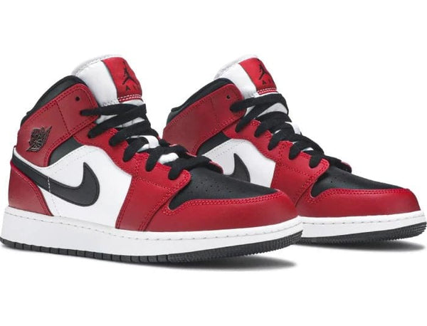 Nike Air Jordan 1 Mid 'Chicago Black Toe' Women's (GS) - Untied AU