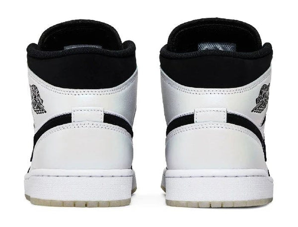 Nike Air Jordan 1 Mid SE 'Diamond' - Untied AU