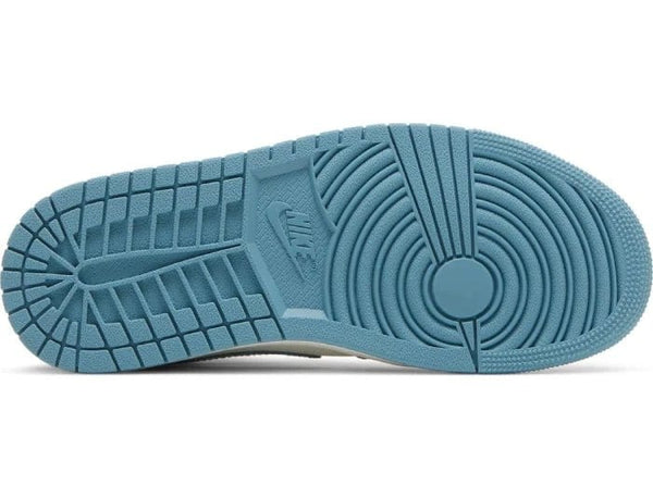 Nike Air Jordan 1 Mid 'UNC' Women's (2022) - Untied AU
