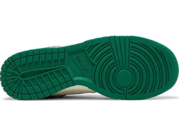 Nike Dunk Low SE 'Lottery Malachite' - Untied AU