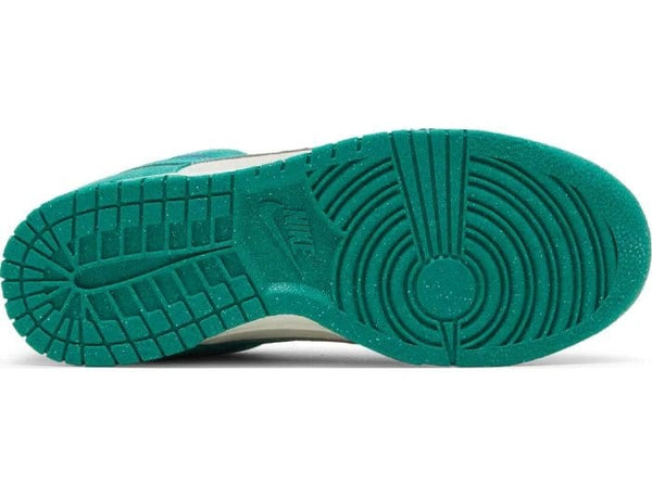 Nike Dunk Low SE 'Neptune Green' Women's - Untied AU