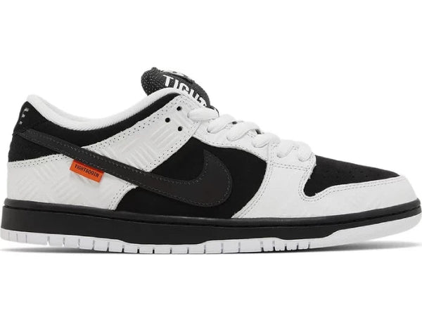 Nike x TIGHTBOOTH Dunk Low SB - UNTIED AU